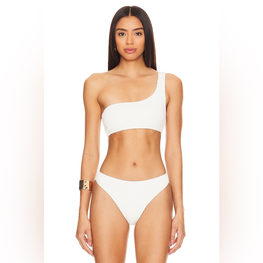Good American NWT Always Fits Hot Shoulder Bikini TOP